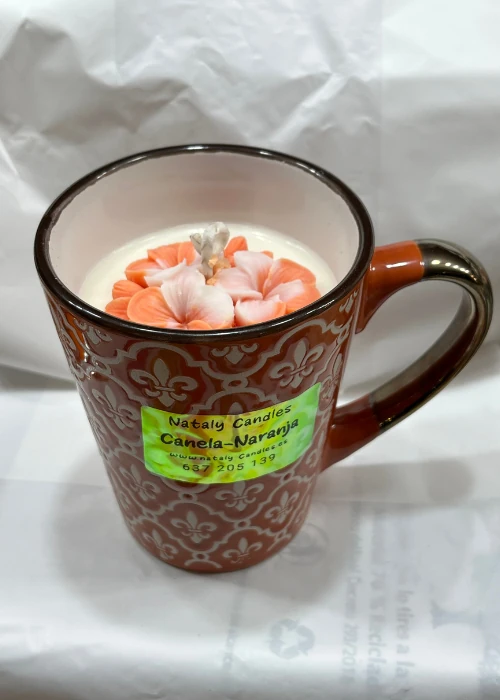 comprar tazas con velas dentro canela y naranja