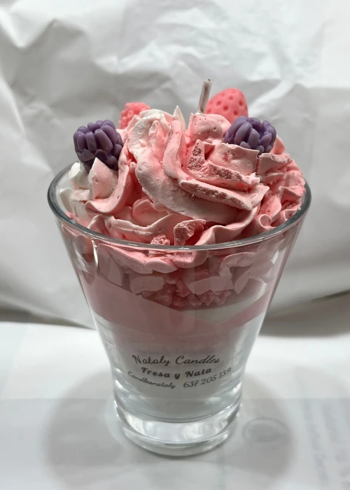 comprar velas con forma de postre mousse fresa y nata
